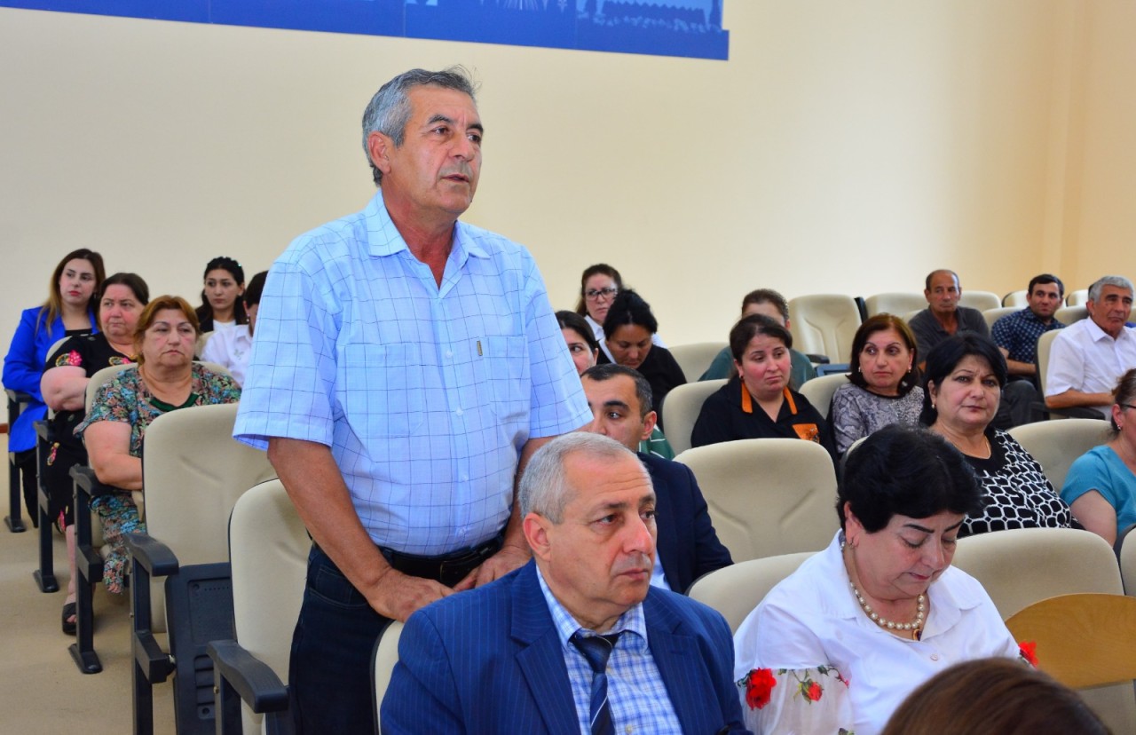 İcra başçısı sakinlərin təklif və müraciətlərini dinləyib - FOTOLAR